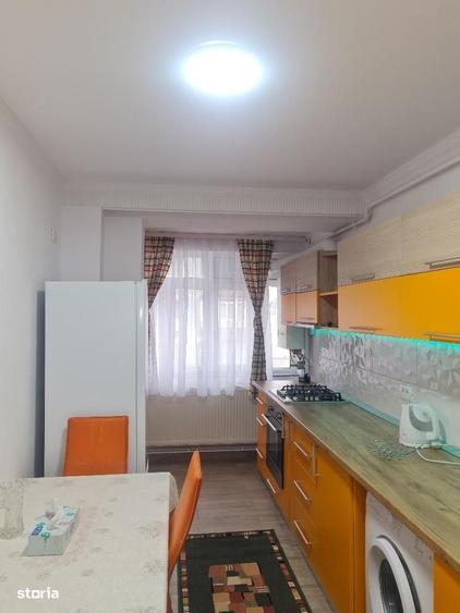 Apartament cu 4 camere decomandat în Ultracentral