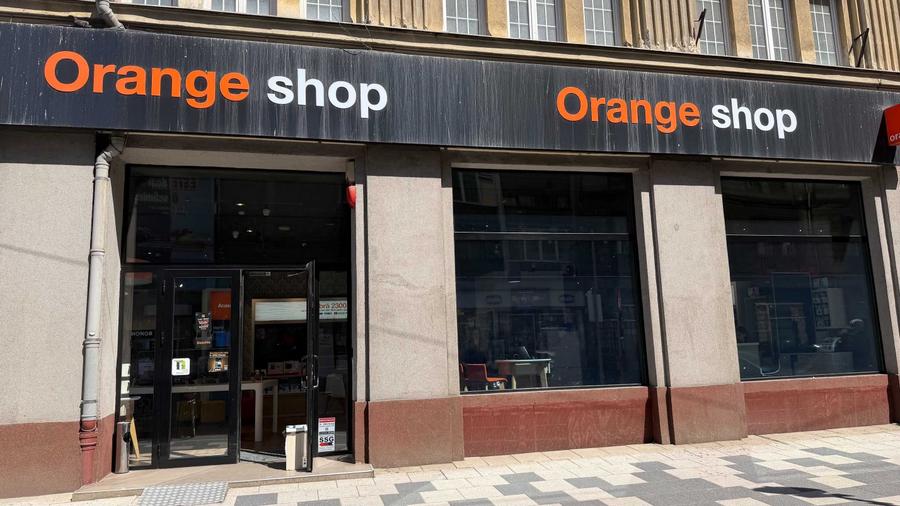 Spațiu comercial, în Ultracentral