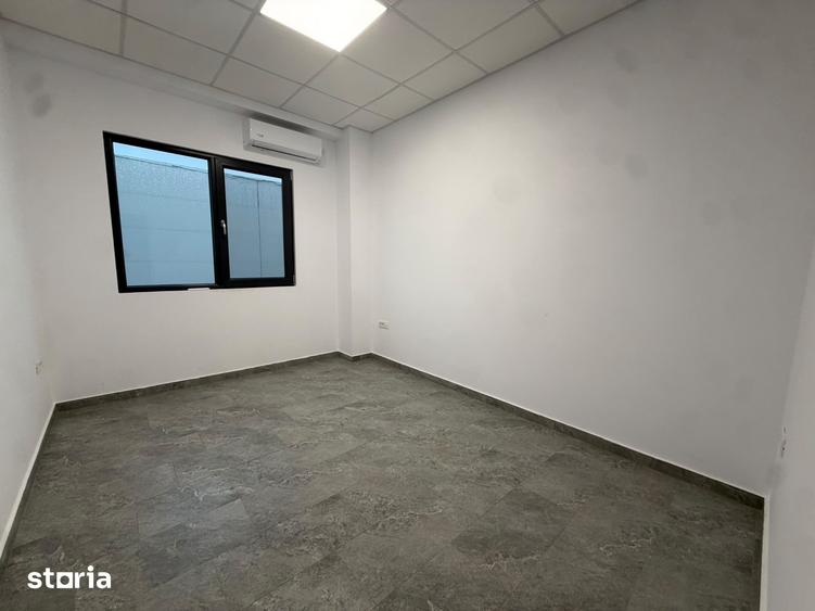 Spațiu comercial, de 440 mp, în Domnești