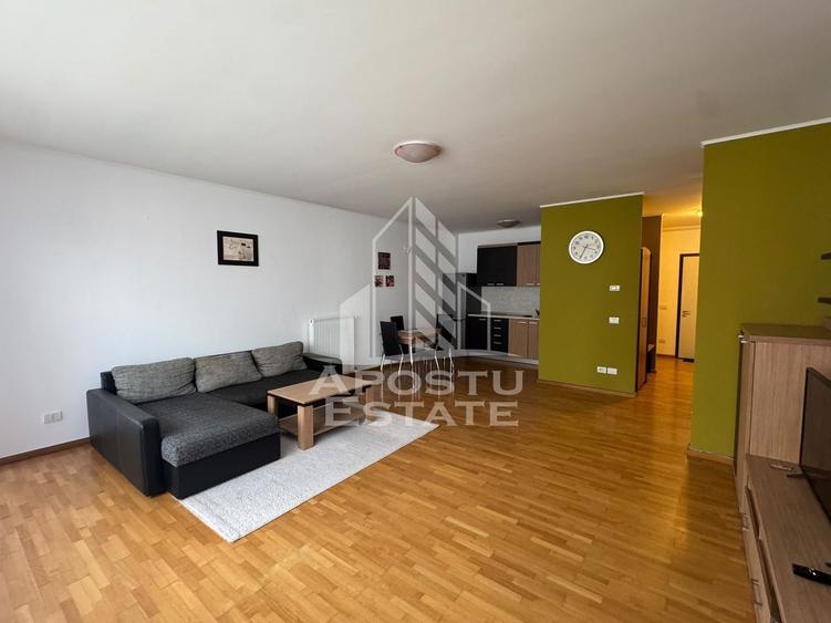 Apartament cu 2 camere semidecomandat, mobilat în Braytim