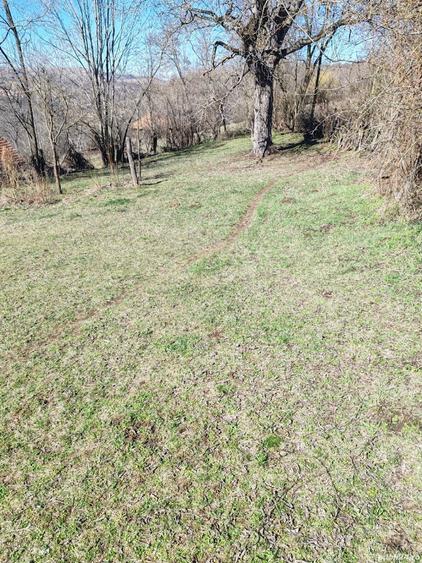 Teren de 958 mp, în Lelese