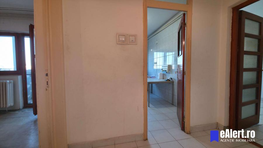 Apartament 4 camere, etaj 9/9 cu etaj tehnic, Str. Mărgeanului, Sector 5 - 21