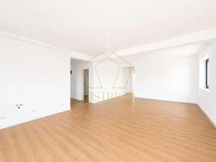 Apartament cu 4 camere decomandat în Torontalului