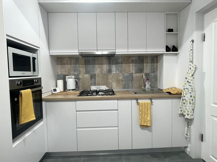 Apartament cu 2 camere decomandat în Exterior Vest