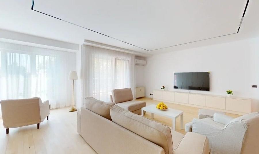 Apartament cu 3 camere în Aviatorilor