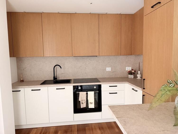 Apartament cu 3 camere decomandat în George Enescu