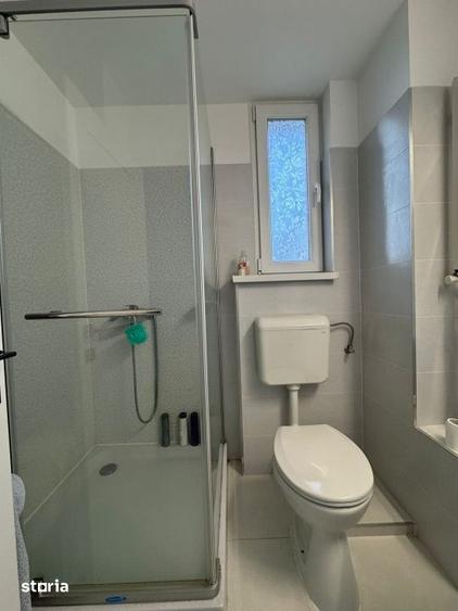 Apartament cu 3 camere decomandat, mobilat în Ferentari