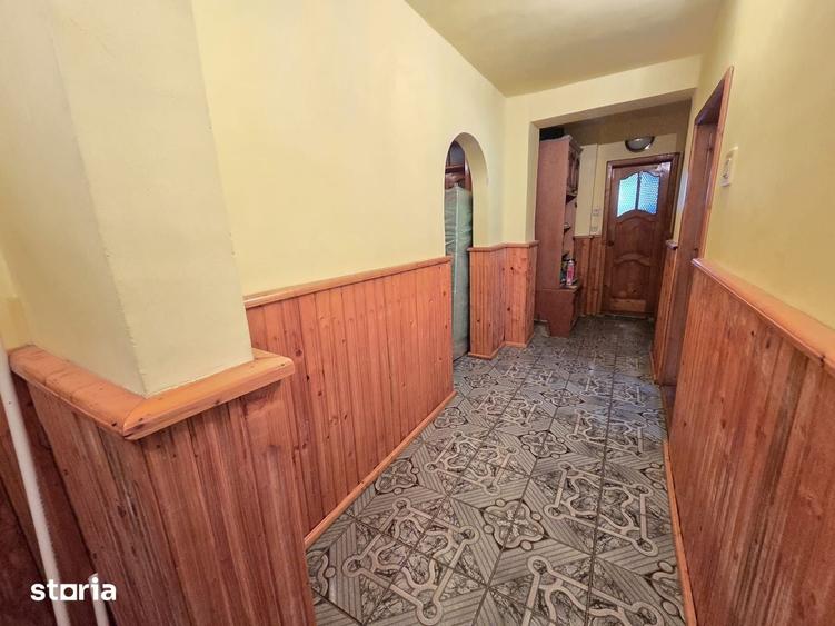 Apartament cu 4 camere decomandat în Micro 3