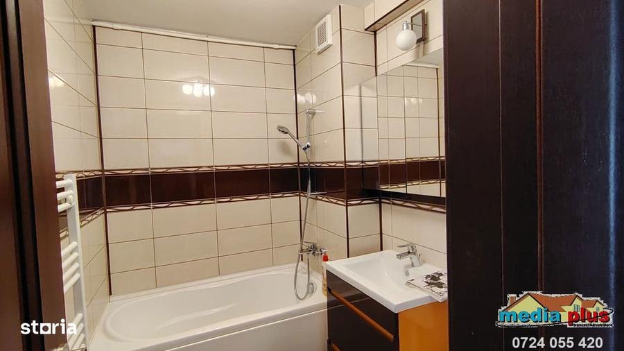 Apartament cu 3 camere semidecomandat în Micro 16