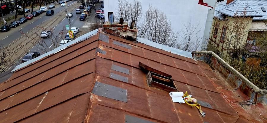 Apartament cu 3 camere semidecomandat în Domenii