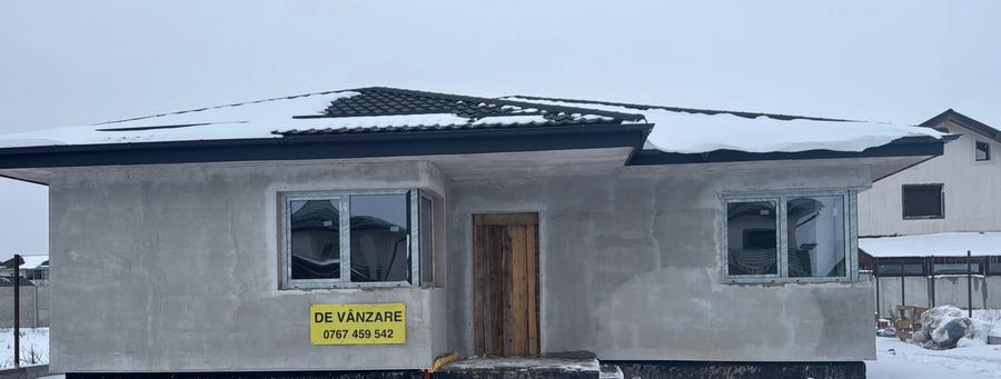 Casă cu 4 camere în Berceni