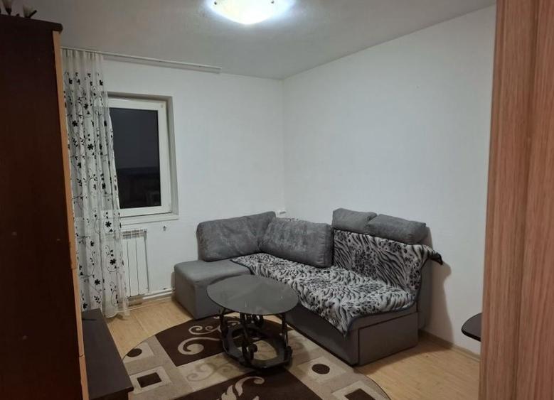 Apartament cu 2 camere semidecomandat în Tomis Nord