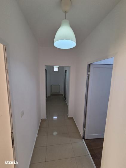 Spațiu comercial, de 1,500 mp, în Central
