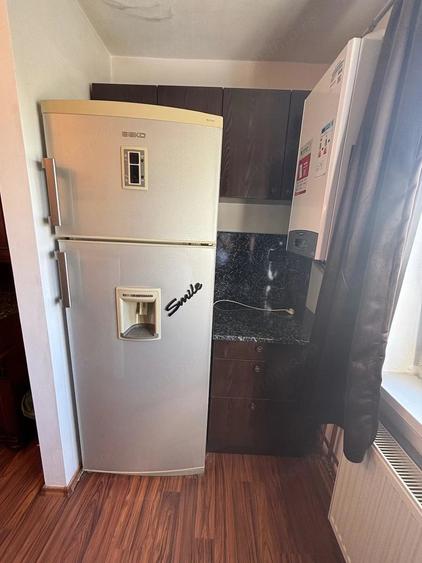 Apartament cu 3 camere decomandat în Aradului