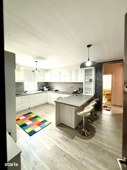 Apartament cu 3 camere în Ultracentral