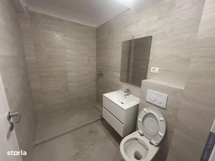 Garsoniera decomandata cu curte de 15mp, metrou Aparatorii Patriei - 1
