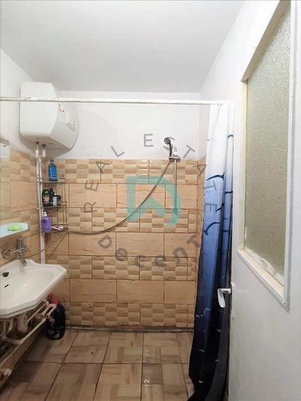 Apartament cu 2 camere semidecomandat în Florilor