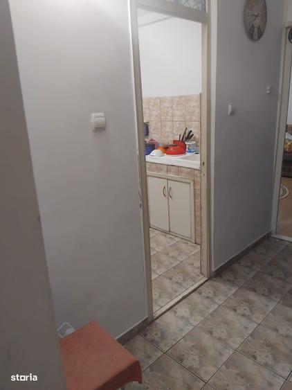 Apartament cu 2 camere decomandat în Poarta 6