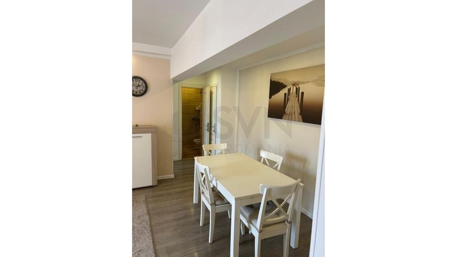 Apartament cu 2 camere semidecomandat, mobilat în P-ța Universității