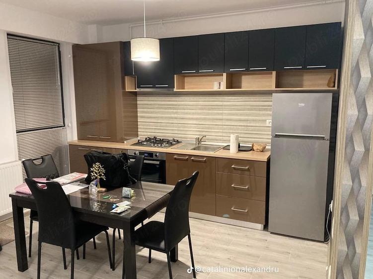 Apartament cu 2 camere decomandat în Central