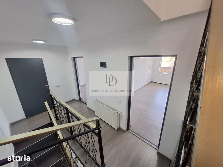 Casă cu 5 camere cu Teren 10 Mp în Central