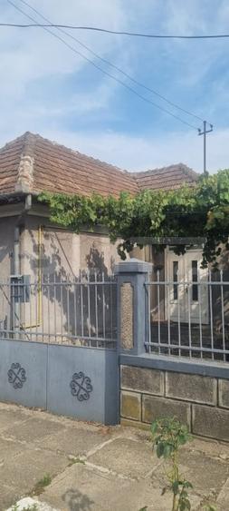 Casă individuală cu 2 camere cu Teren 322 Mp în Câmpia Turzii