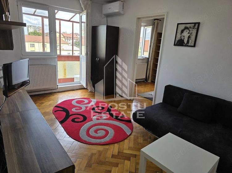 Apartament cu 2 camere semidecomandat, mobilat în Dacia