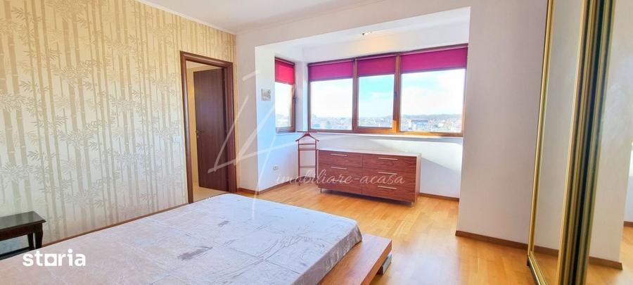 Apartament cu 3 camere semidecomandat în Băneasa