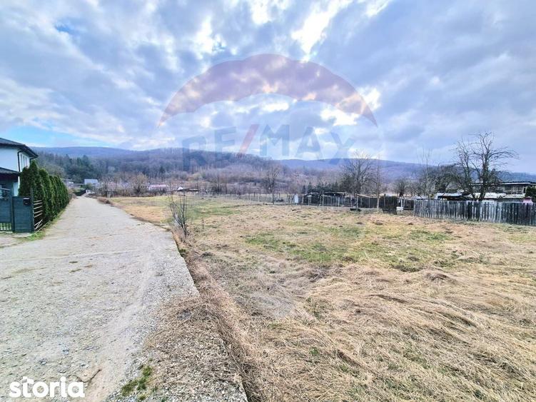 Teren de 2286 mp, în Mărgineni