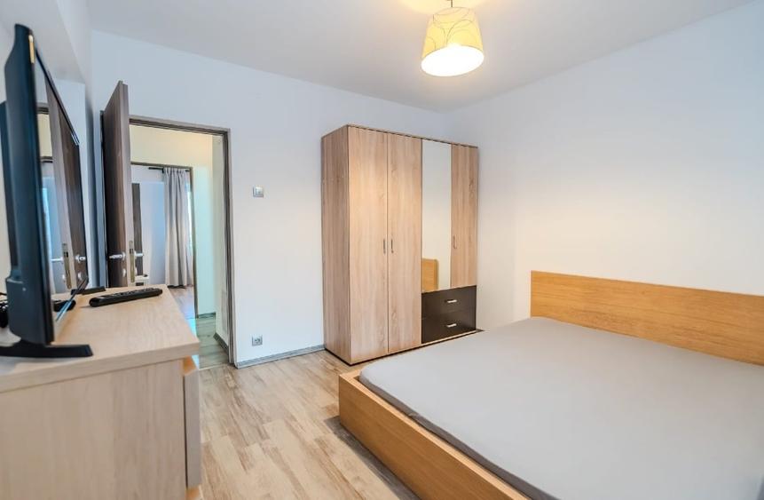 Apartament cu 3 camere decomandat, mobilat în Virtuții
