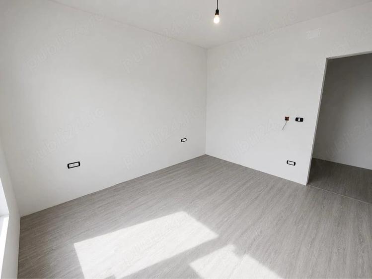 Casă cu Teren 415 Mp în Albina