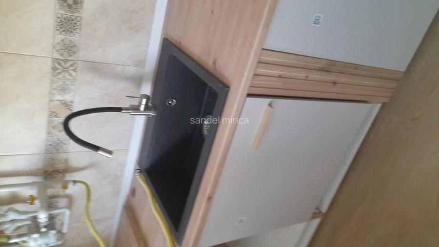 Ichiriez in bloc nou ap.52mp cu parcare si boxa