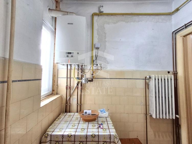 Apartament cu 2 camere semidecomandat în Eminescu