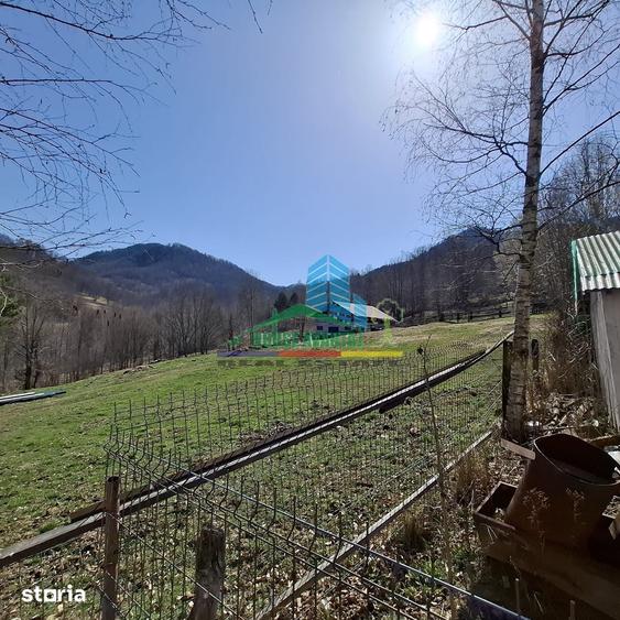 Casă cu 4 camere cu Teren 300 Mp în Vrancea