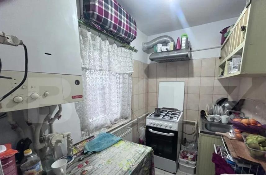 Garsonieră decomandată în 9 Mai