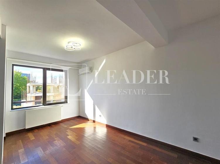 Duplex cu 5 camere cu Teren 400 Mp în Pipera