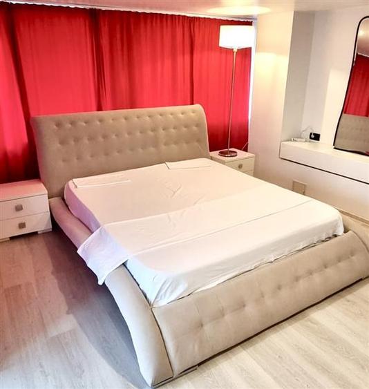Apartament cu 3 camere circular, mobilat în Copou