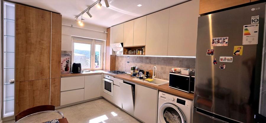 Apartament cu 3 camere în Ultracentral
