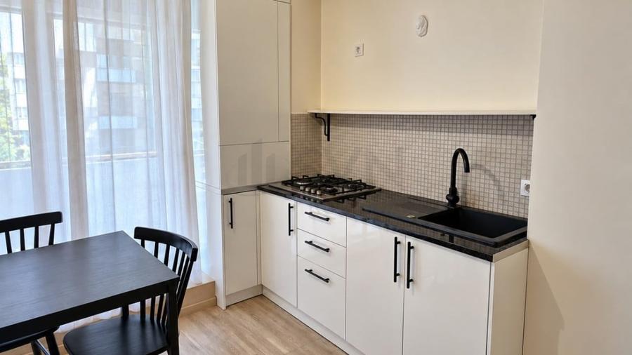 Apartament cu 2 camere decomandat în Aviației