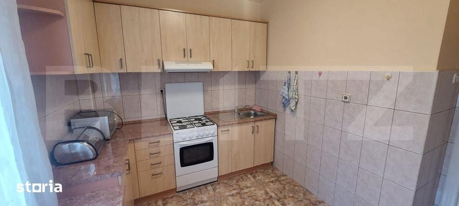 Apartament cu 3 camere decomandat în Orașul Nou