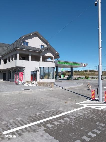 Spațiu comercial, de 240 mp, în Brădești