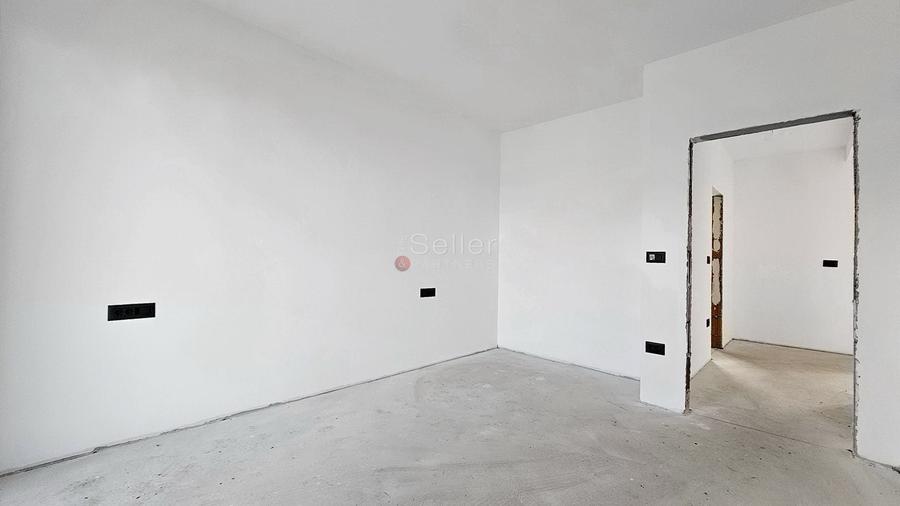 Duplex cu 3 camere cu Canalizare în Ghimbav Livadă