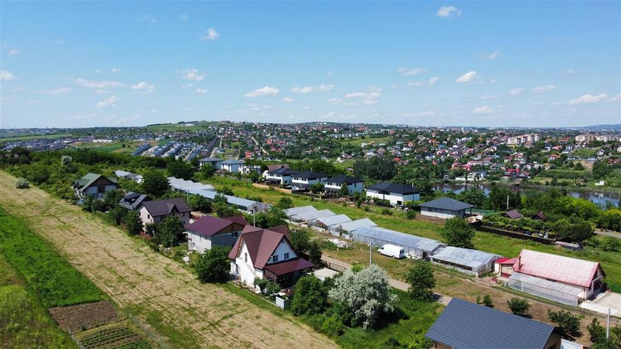 Teren intravilan de 10000 mp, în Miroslava