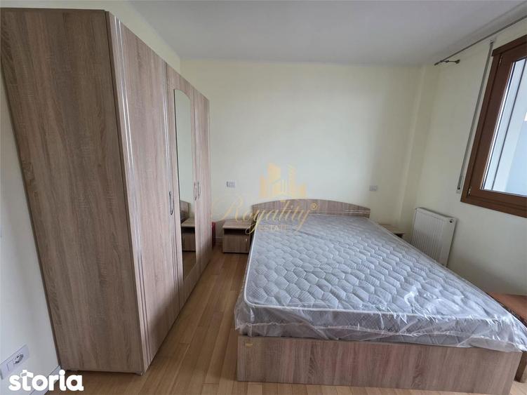Apartament cu 3 camere nedecomandat, mobilat în Circumvalațiunii