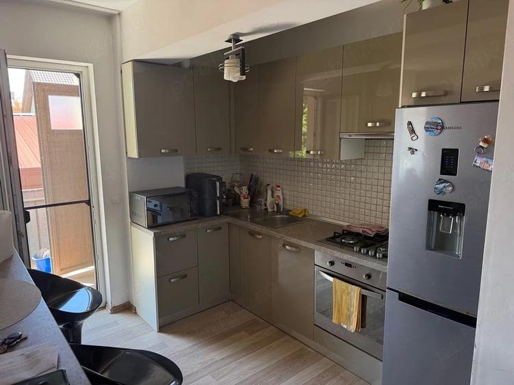 Apartament cu 2 camere semidecomandat în Decebal