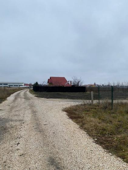 Teren Construcții intravilan de 500 mp, în Stupini