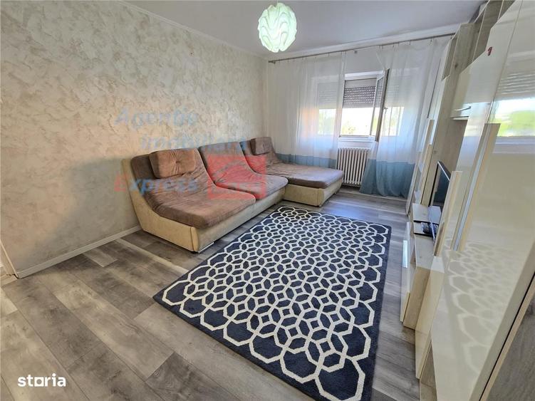Apartament cu 2 camere decomandat în Metalurgie