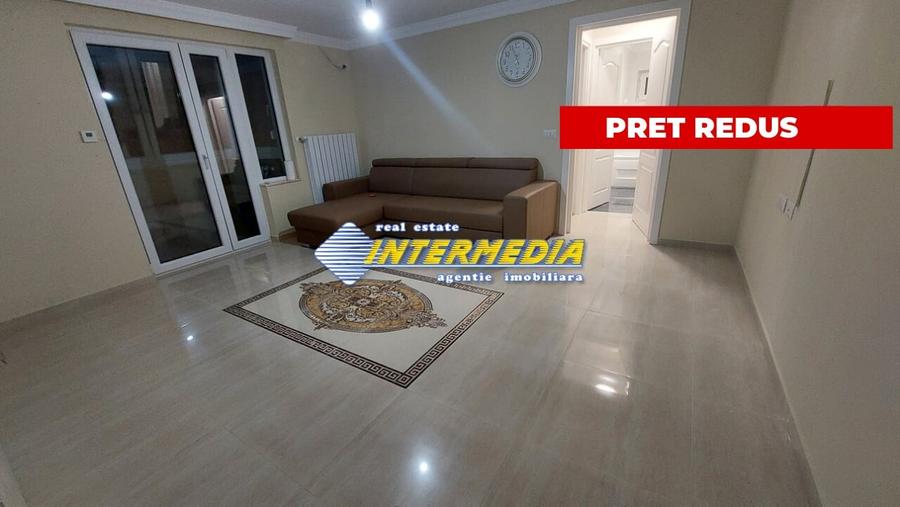 Apartament cu 3 camere semidecomandat, mobilat în Ampoi 1