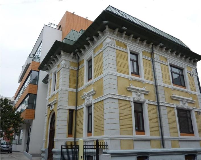 Birou, de 259 mp, în P-ța Universității