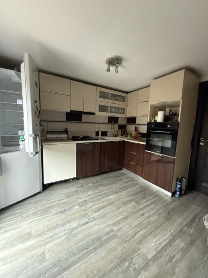Casă cu 4 camere cu Teren 600 Mp în Bughea de Jos